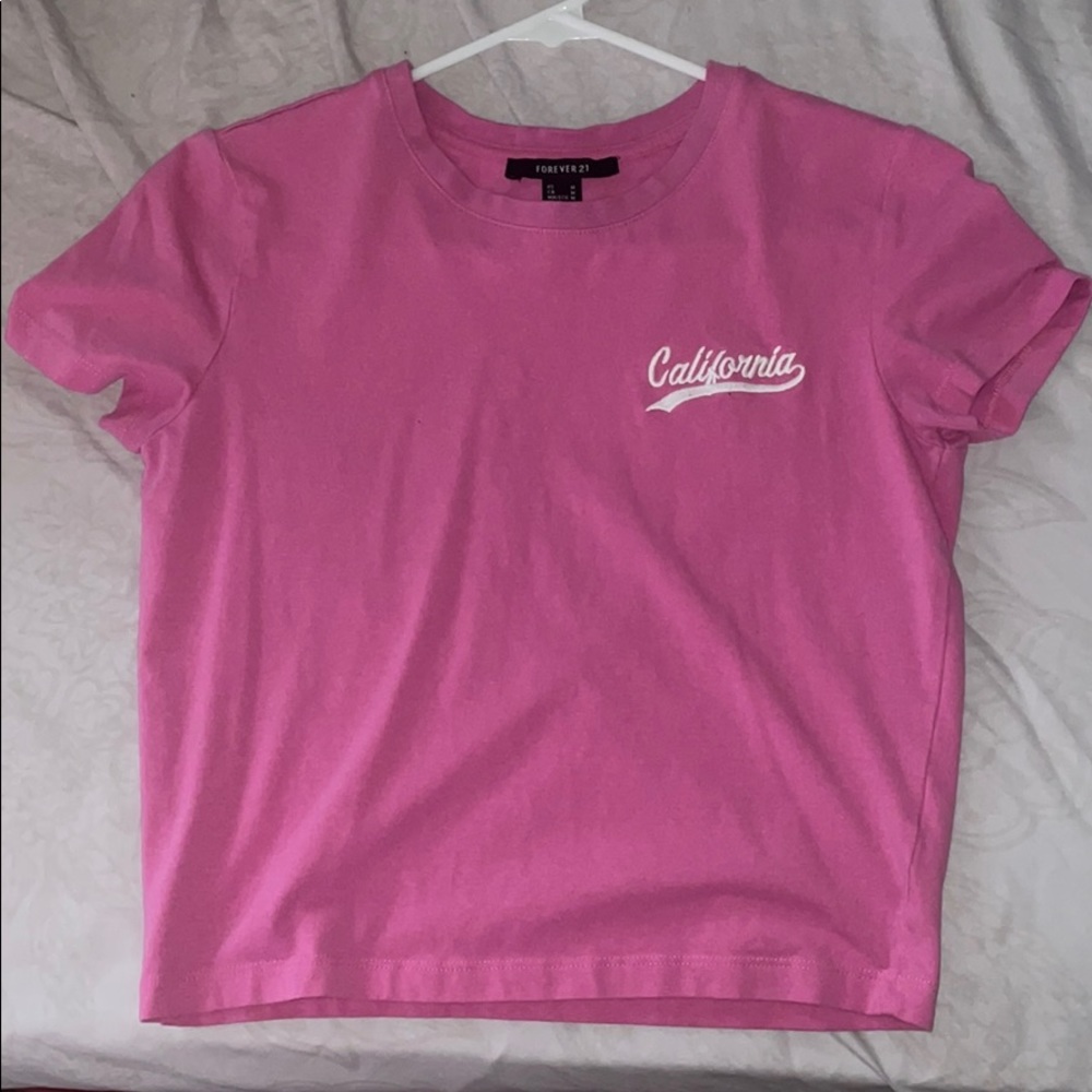 “California” Crop tee